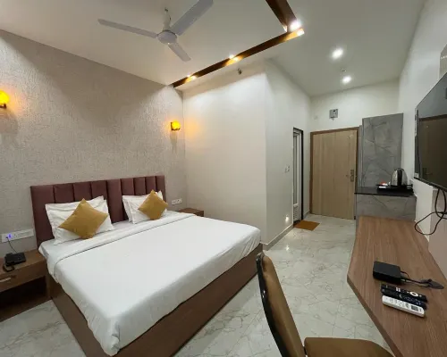 Hotel Satsang Grand Hotels in Varanasi