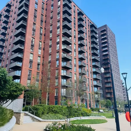 Wembley Stadium | 2BR | Sleeps 6 | Heathrow Direct