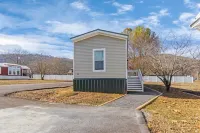 Byrd 6 Cozy Byrd Nest - Homestays