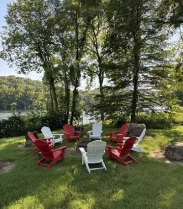 Rim Shoals River Cabin - private boat dock, walk-in fishing access sleeps 14