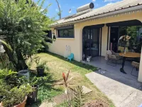 Villa with swimming pool in the center of st louis river Hotels in Saint-Louis