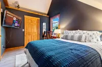 Ice Fishing, Dog Friendly, Lake Great Pond Hotels in Belgrade