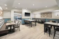 Best Western Plus Frontier Inn