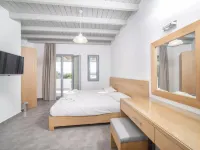 FarOut - BeachResort & Camping Hotele w: Ios