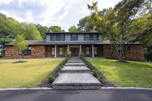 Spacious 5-bedroom house in the woods in Cold Spring just 5 minutes from town