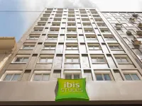 Ibis Styles Buenos Aires Florida Hoteles cerca de Estación de metro Saenz Peña