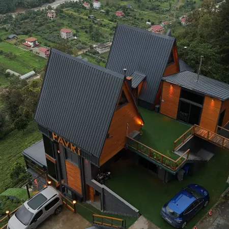 Pavri Suit Bungalov