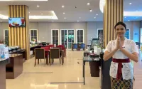 D'Primahotel Kualanamu Medan Formerly Prime Plaza Hotel - breakfast