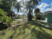On Gulf Access Canal Peaceful Wooded Lot Close To Everything 1.2 Mi 2 Beach - Apartments