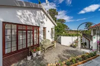 Villa Helderberg Hotels near Vergelegen Wine Estate