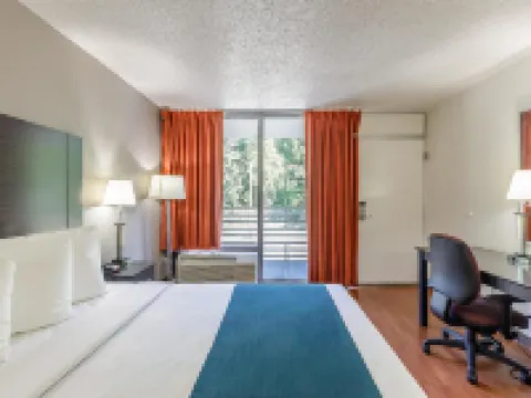 Motel 6 Dumfries, VA Hoteles en Montclair