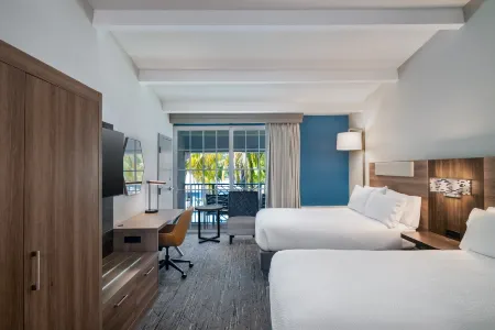 Holiday Inn Express North Palm Beach-Oceanview Отели рядом с достопримечательностью «Juno Beach Public Beach Access, JB-3»