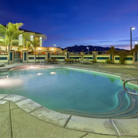 Holiday Inn Express & Suites TUCSON MALL by IHG