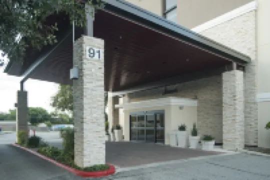 Holiday Inn Express SAN ANTONIO-AIRPORT by IHG