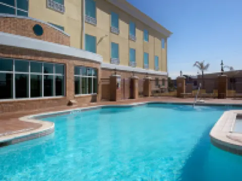 Holiday Inn Express & Suites PEARLAND by IHG Hotels in Pearland