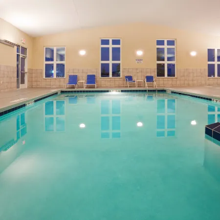 Holiday Inn Express & Suites ANTIGO by IHG