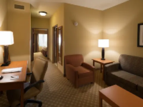 Holiday Inn Express & Suites CHICAGO WEST-ROSELLE by IHG Hotels in Roselle