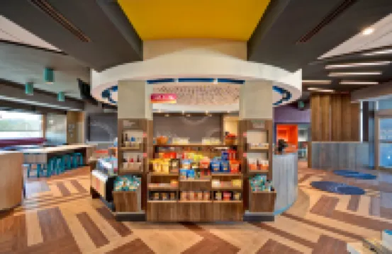 Tru by Hilton Denver, PA