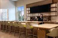 Holiday Inn & Suites MEMPHIS SOUTHEAST-GERMANTOWN by IHG - bar