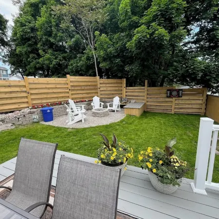 Family-Friendly Retreat Near Manistee Riverwalk - Dogs Allowed