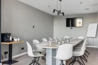 Hôtel AKENA Serris - Val d'Europe