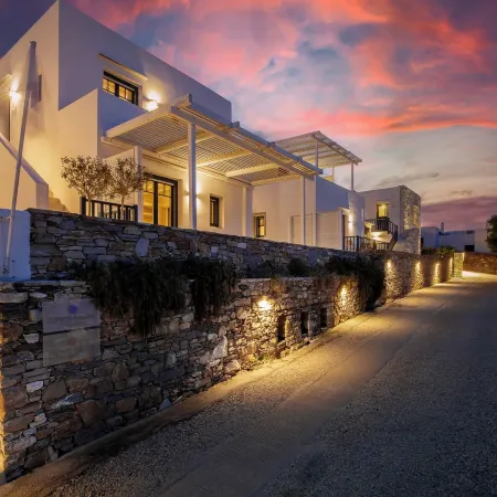 Sifnos House - Rooms and Spa