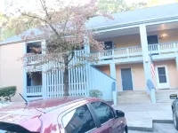 Comfy Corner, a Comfortable 2nd Floor Large One Room Condo in Fairfield Harbour.