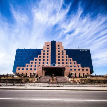 Chinggis Khaan Hotel Ulaanbaatar Отели рядом с достопримечательностью «Сүхбаатарын Талбай»