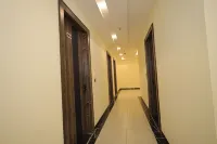 HOTEL CRESTA INN