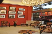 Europlaza Hotel & Suites