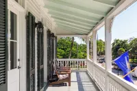 The Conch House Heritage Inn - Bed and Breakfasts