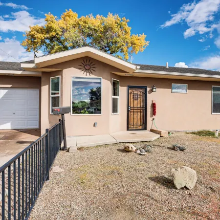 Hike & Golf: Farmington Home 1 Mi to Animas River!