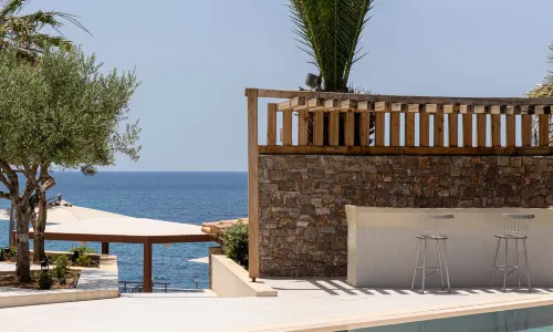 Pheia, Vriniotis Resorts