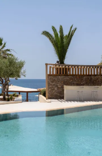 Pheia, Vriniotis Resorts