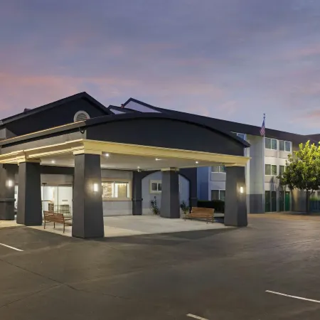 Fairfield Inn Sacramento Cal Expo Отели рядом с достопримечательностью «Арден Фейр Молл»