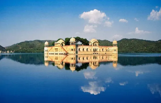 齋浦爾宜必思市中心酒店