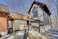 Hike & Fish: Outdoor Retreat Near Trails - balcony