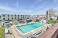 Walk to Pool & Beach! Family Condo in Ocean City - Lejligheder
