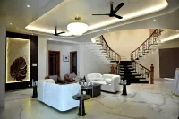 FLORENTINO The Luxury Villa