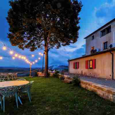 La Lunaria di Lajatico Hotel Exterior