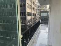 Stay at the heart of Beirut, 10 minutes to Downtown , AUB, Roche and Airport Отели в г. 