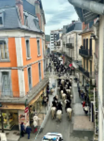 A l'ombre de la Tour