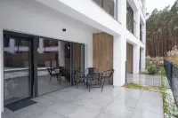Hidden Coast Apartments - Premium Seaside Apartments with Pool, 2-Minute Walk to the Beach