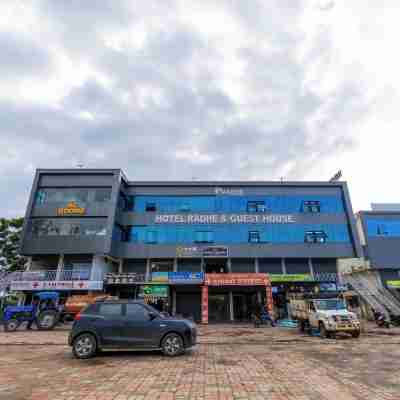 Hotel Radhe Hotel Exterior