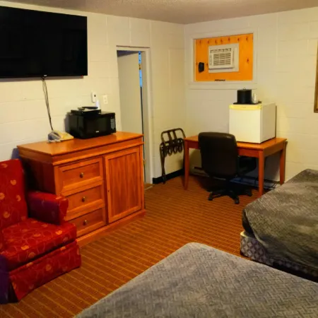 Chalet Inn Motel