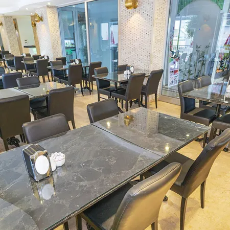 Kleopatra Celine Hotel Отели рядом с достопримечательностью «Cleopatra Beach»