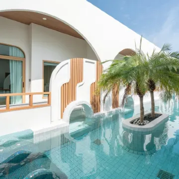De Lunar Kohlarn Hotels near Tawaen Beach