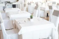 巴斯里阿尼-CDS酒店 - 早餐