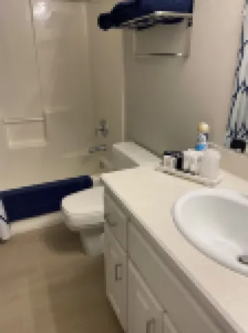 Bright Condo With Views & Easy Access to CDA River.  Minutes From Gondola!