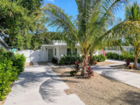3716 7th Ave W